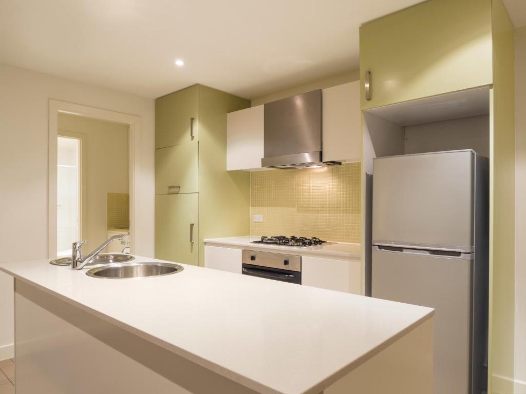 Oaks Glenelg Liberty Suites Adelaide Bilik gambar